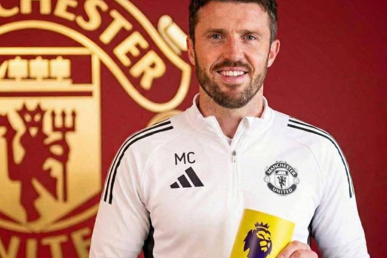 卡里克首获英超月度最佳，魔咒已提前发生！重用曼联一人可破咒